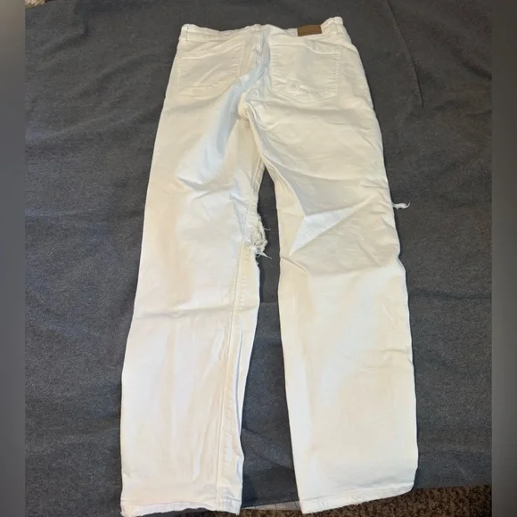 American Eagle White Jeans - Picture 7 of 8